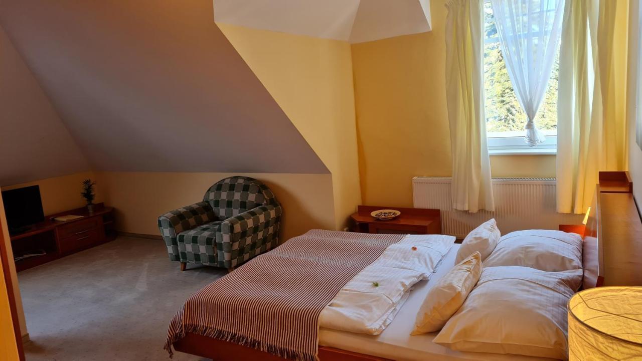 Hotel La Passionaria Маріанські Лазні Екстер'єр фото