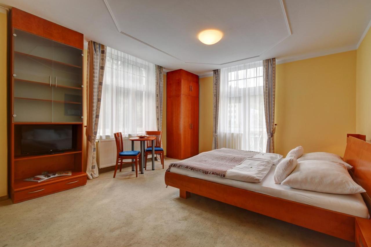 Hotel La Passionaria Маріанські Лазні Екстер'єр фото