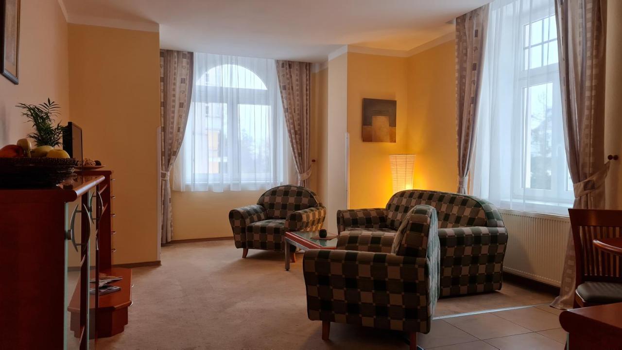 Hotel La Passionaria Маріанські Лазні Екстер'єр фото