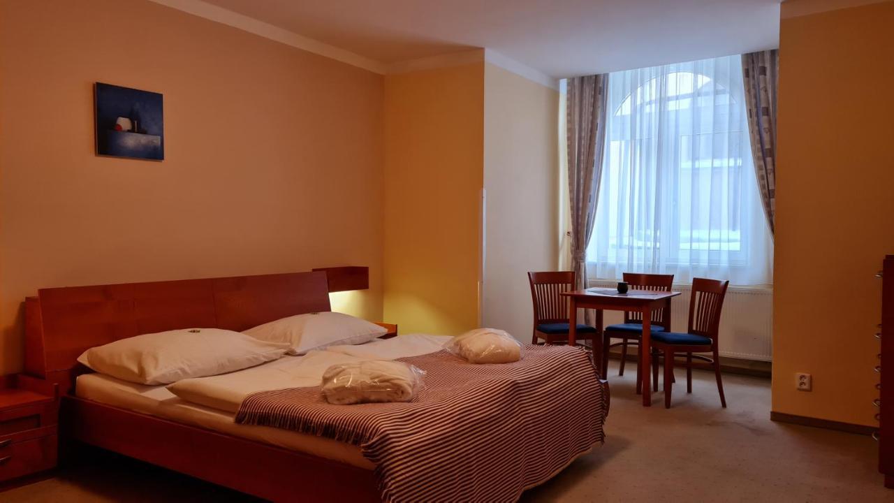 Hotel La Passionaria Маріанські Лазні Екстер'єр фото